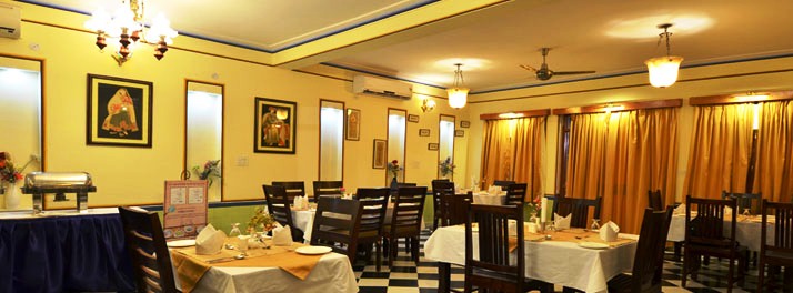 97/WelcomHeritage Koolwal Kothi - Nawalgarh 06.jpg